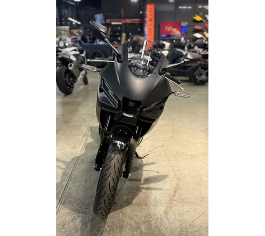 2025 Yamaha YZF R3