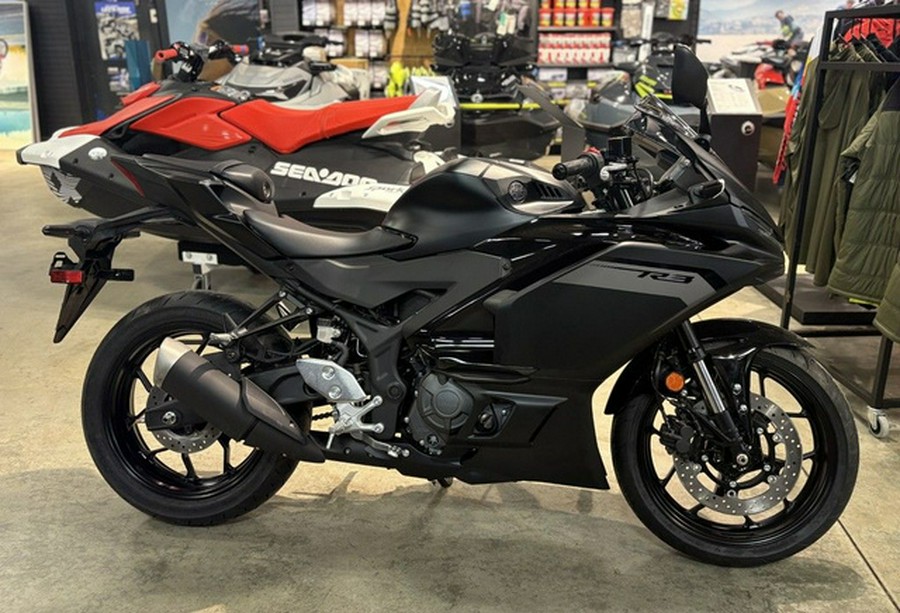 2025 Yamaha YZF R3