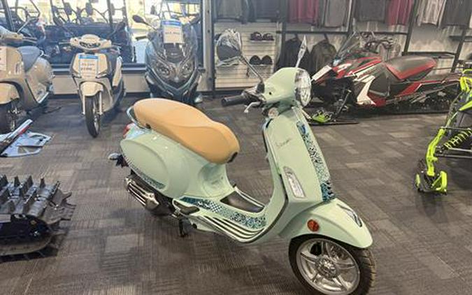2025 Vespa Primavera 50 Batik
