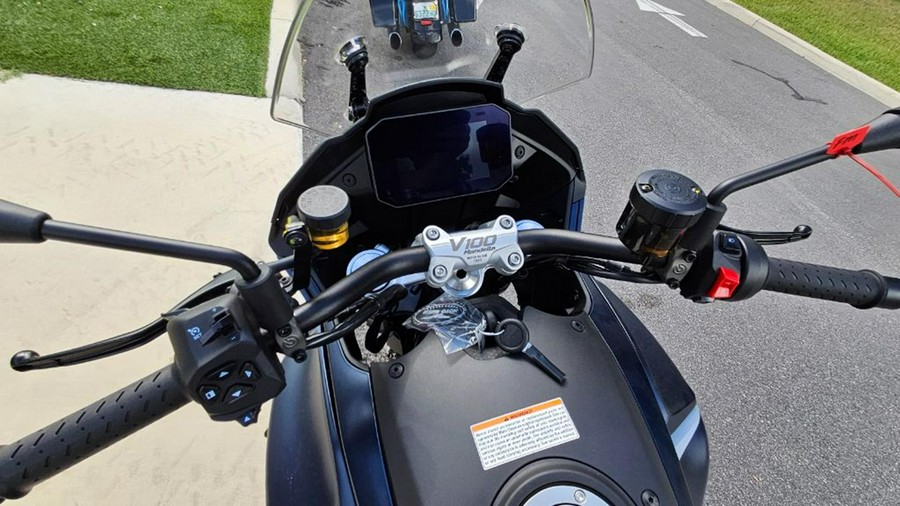 2025 Moto Guzzi V100 Mandello