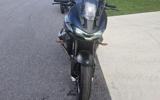 2025 Moto Guzzi V100 Mandello
