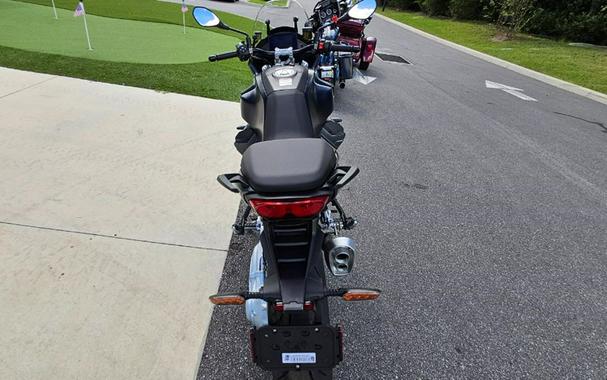 2025 Moto Guzzi V100 Mandello