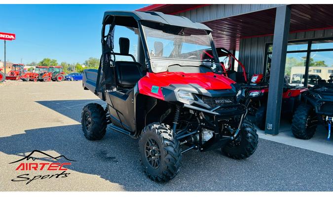 2025 PIONEER 700 DELUXE - Honda