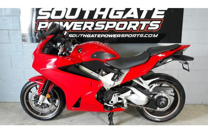 2014 Honda INTERCEPTOR DELUXE
