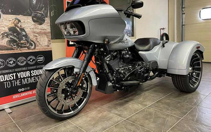 2024 Harley-Davidson® FLTRT - Road Glide® 3