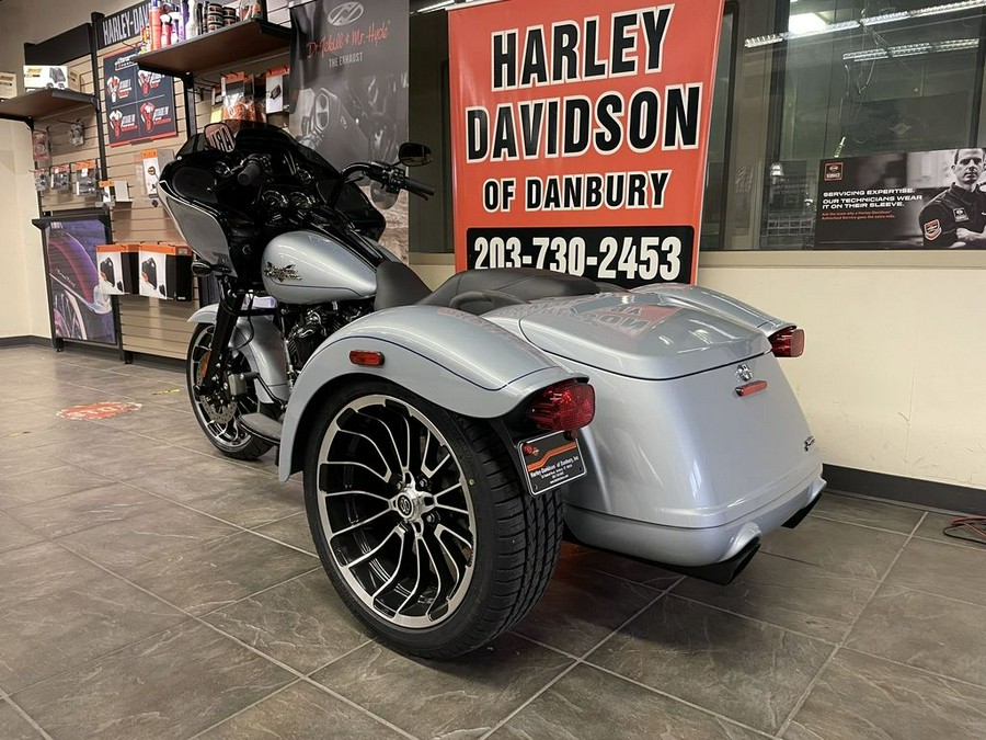 2024 Harley-Davidson® FLTRT - Road Glide® 3