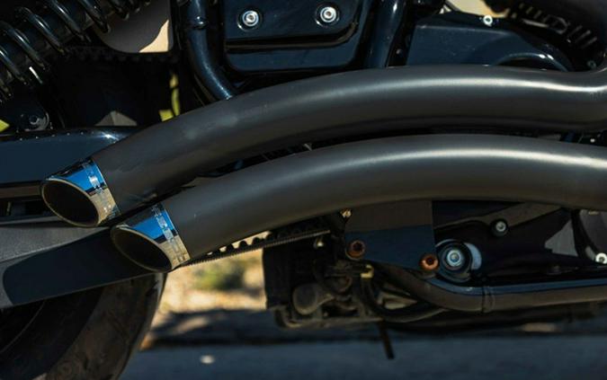 2024 Indian Chief Dark Horse Icon Sandstone Smoke