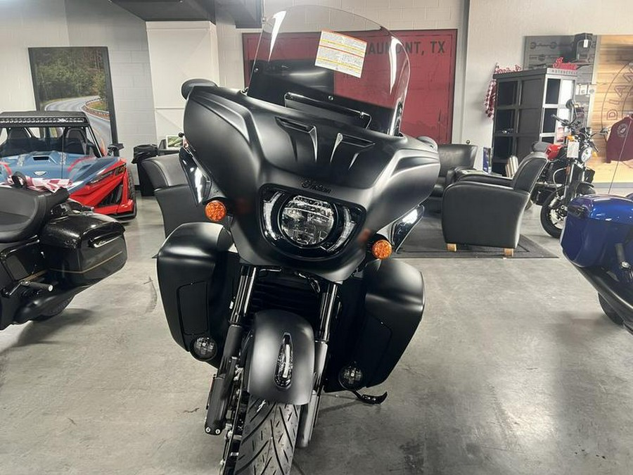 2026 Indian Motorcycle® Roadmaster® PowerPlus Dark Horse® 112 Black Smoke