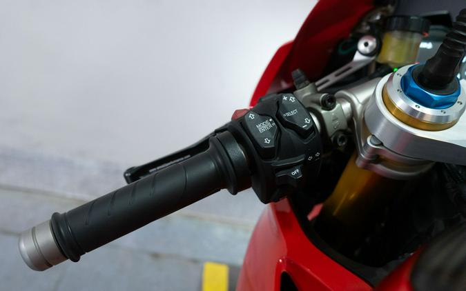 2018 Ducati Panigale V4 S