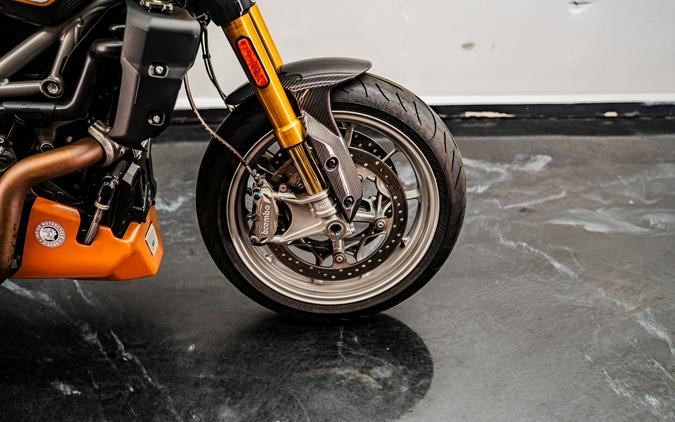 2023 Indian FTR R Carbon