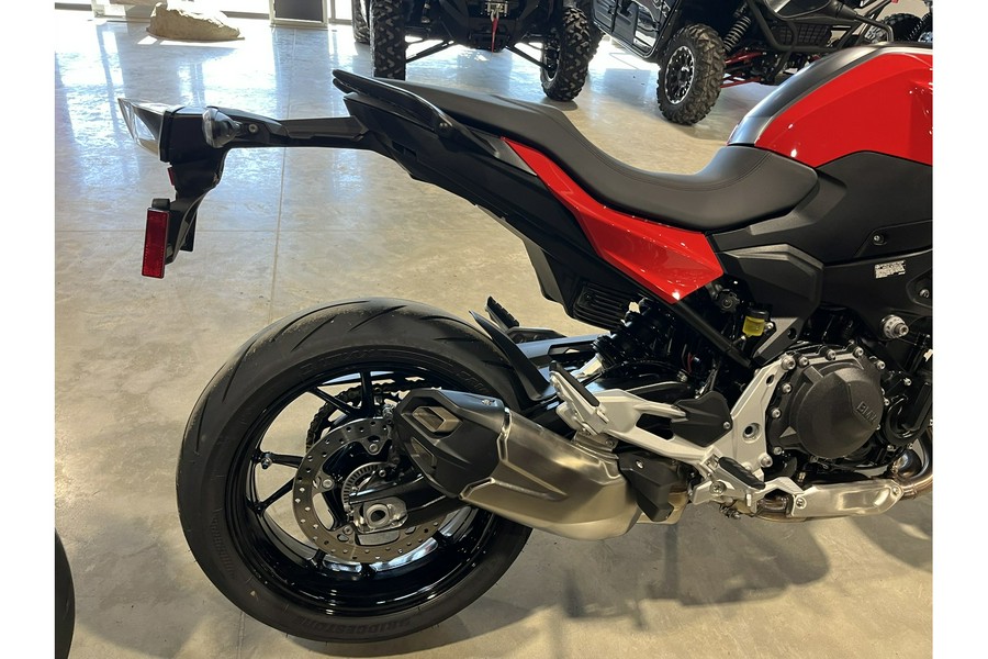 2024 BMW F 900 R