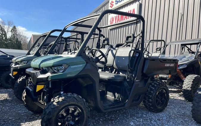 2025 Can-Am Defender DPS HD7 Compass Green