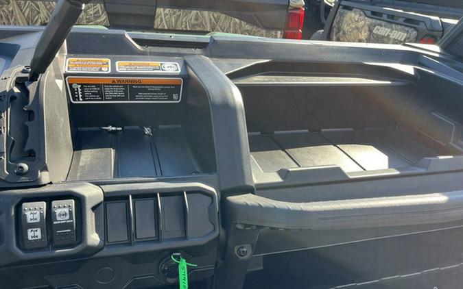 2025 Can-Am Defender DPS HD7 Compass Green