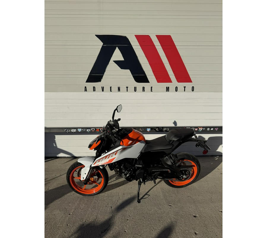 2024 KTM 250 Duke