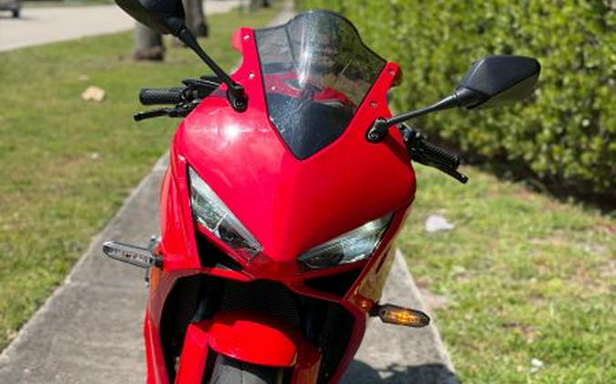 2025 Honda CB650R E-Clutch