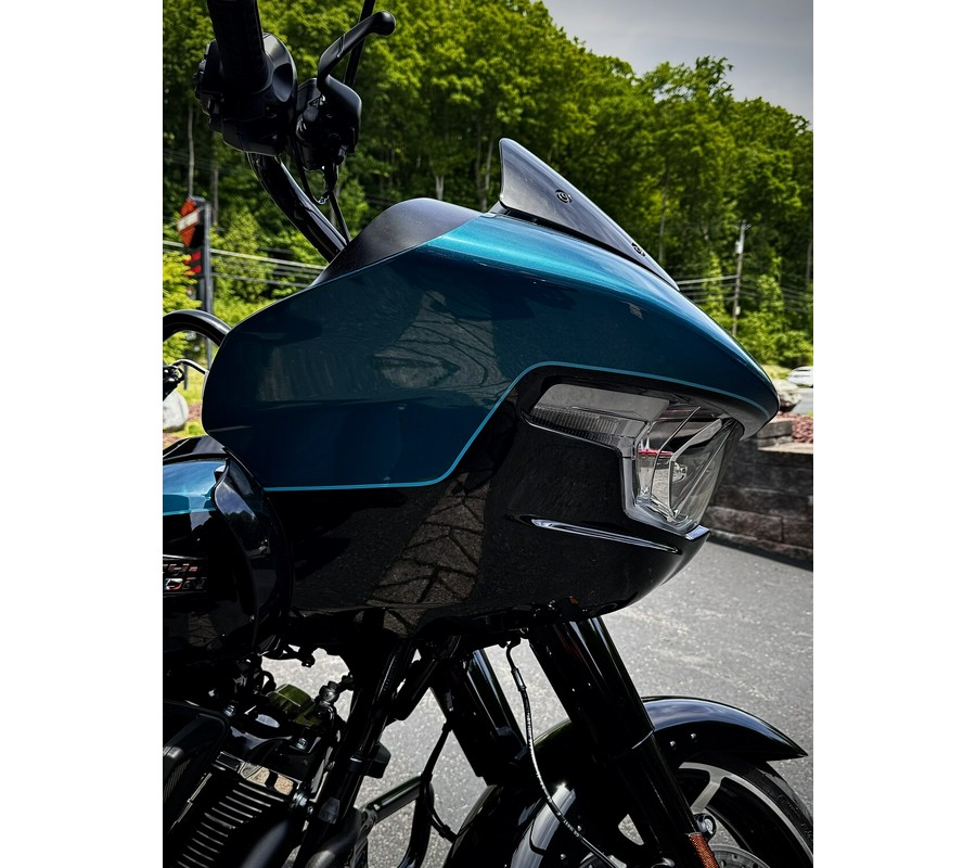 2026 Harley-Davidson® Road Glide® Teal Thunder / Vivid Black Black Trim