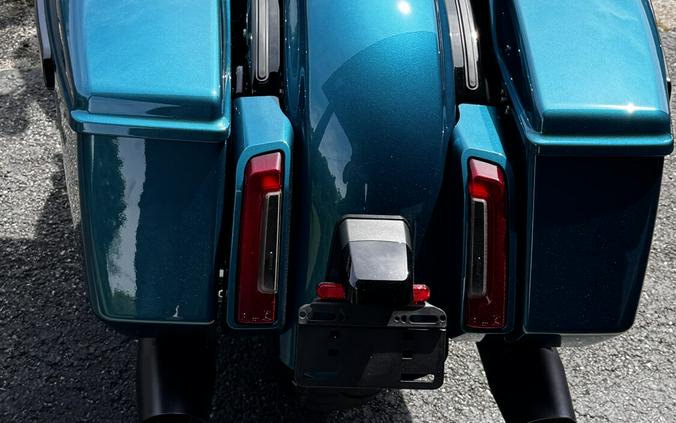 2026 Harley-Davidson® Road Glide® Teal Thunder / Vivid Black Black Trim