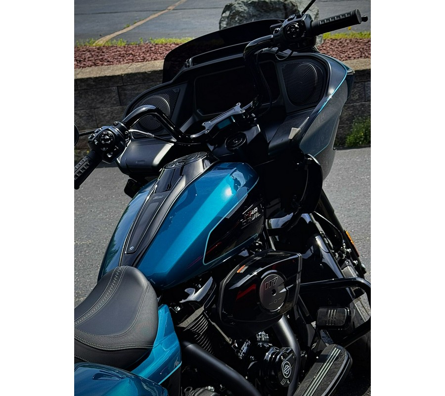 2026 Harley-Davidson® Road Glide® Teal Thunder / Vivid Black Black Trim