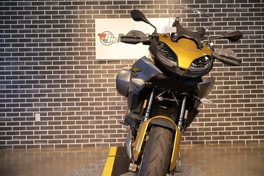 2021 BMW F 900 XR