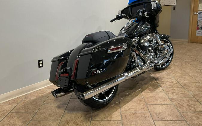 2026 Harley-Davidson® Street Glide® Midnight Ember Chrome Trim FLHX