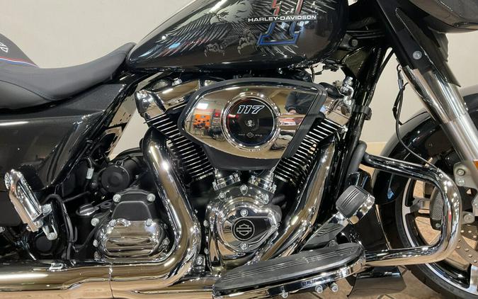 2026 Harley-Davidson® Street Glide® Midnight Ember Chrome Trim FLHX