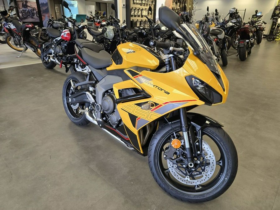 2026 Triumph Daytona 660 Cosmic Yellow Sapphire Black