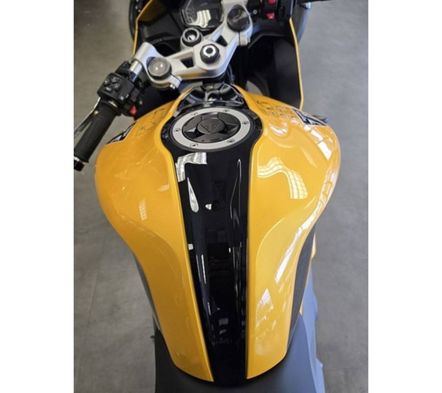 2026 Triumph Daytona 660 Cosmic Yellow Sapphire Black