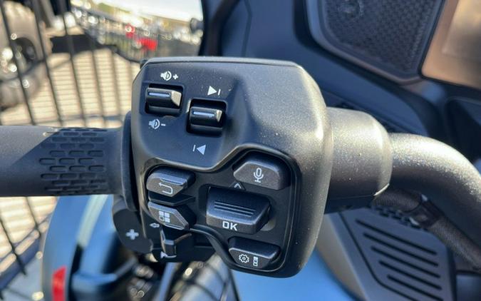 2025 Can-Am Spyder RT Limited Dark Wheels