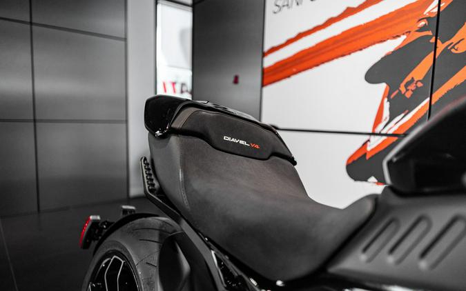 2025 Ducati Diavel V4