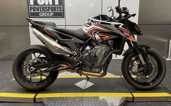 2023 KTM 790 Duke