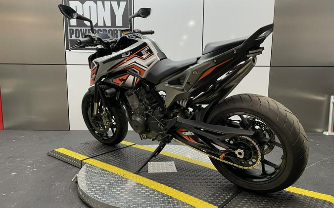 2023 KTM 790 Duke
