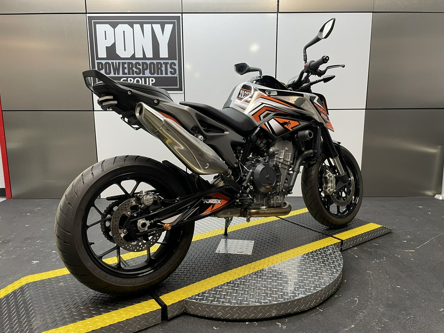 2023 KTM Duke 790