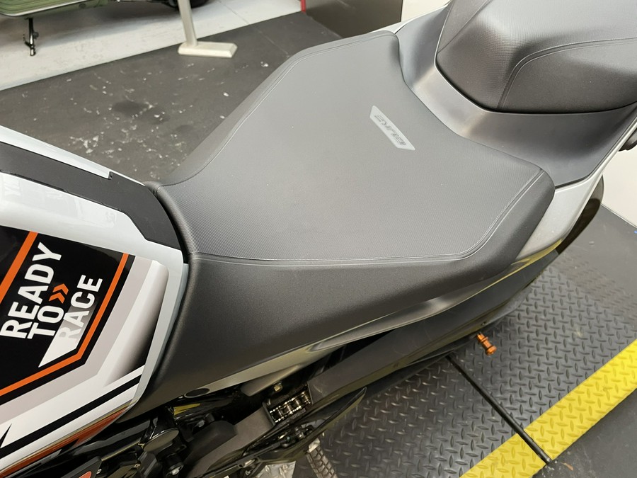 2023 KTM Duke 790