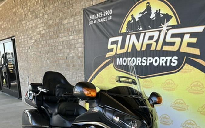 2016 Honda Gold Wing Audio / Comfort / Navi / XM / ABS