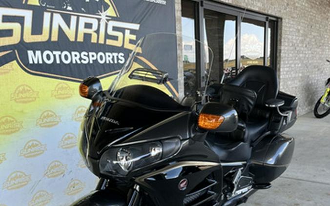 2016 Honda Gold Wing Audio / Comfort / Navi / XM / ABS