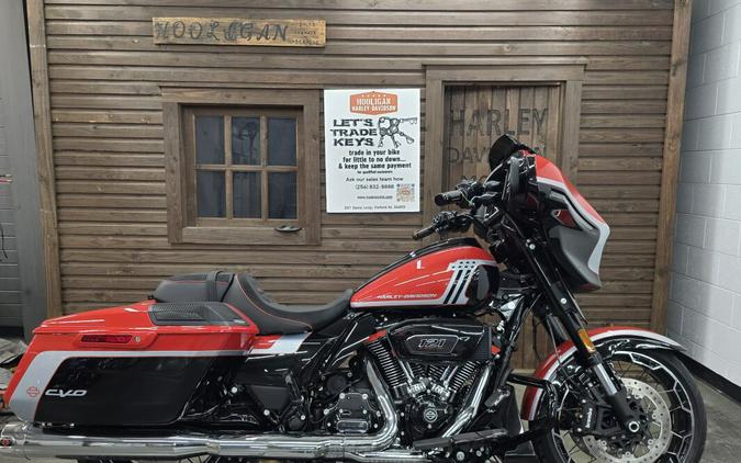 2024 Harley-Davidson® CVO™ Street Glide® LEGENDARY ORNG