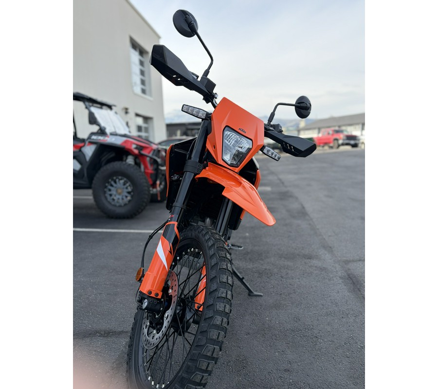 2026 KTM 390 Enduro R