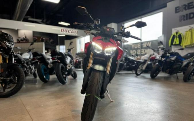 2026 Ducati Streetfighter V2