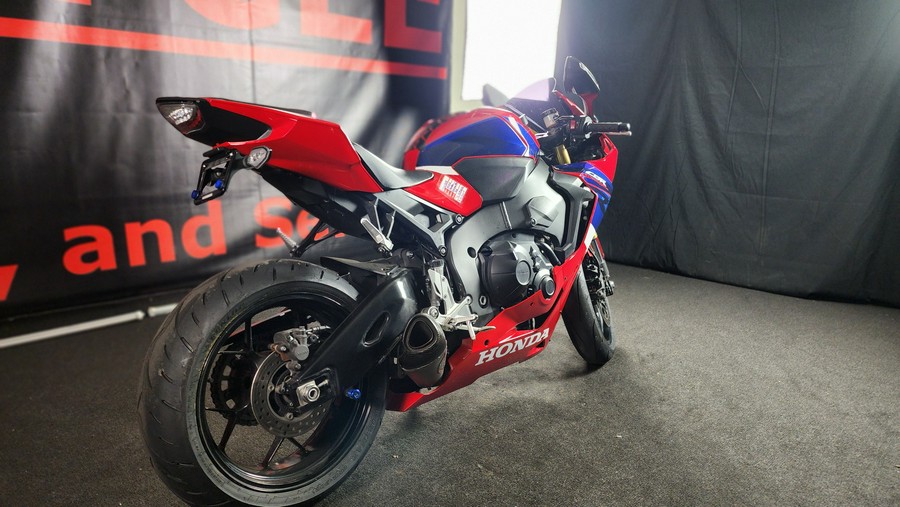 2022 Honda CBR1000RA ABS