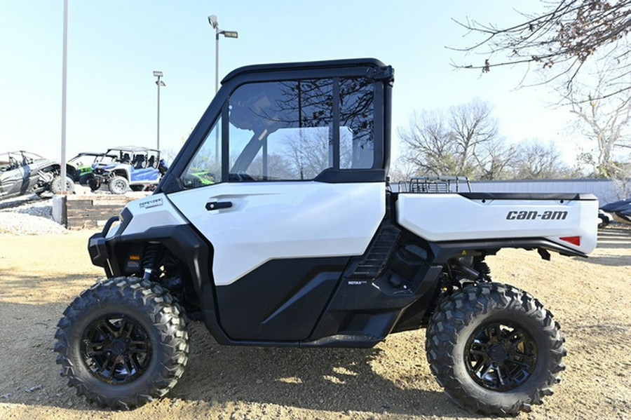2026 Can-Am Defender Limited HD11