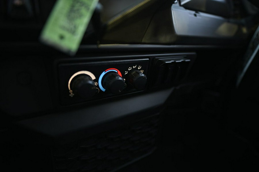 2026 Can-Am Defender Limited HD11