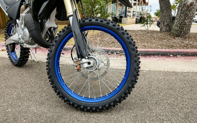 2027 YAMAHA YZ125 MONSTER ENERGY EDITION
