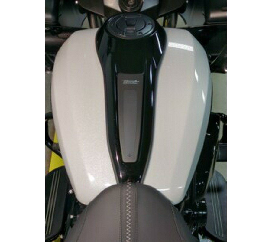 2024 Harley-Davidson® Road Glide® White Onyx Pearl – Black Finish