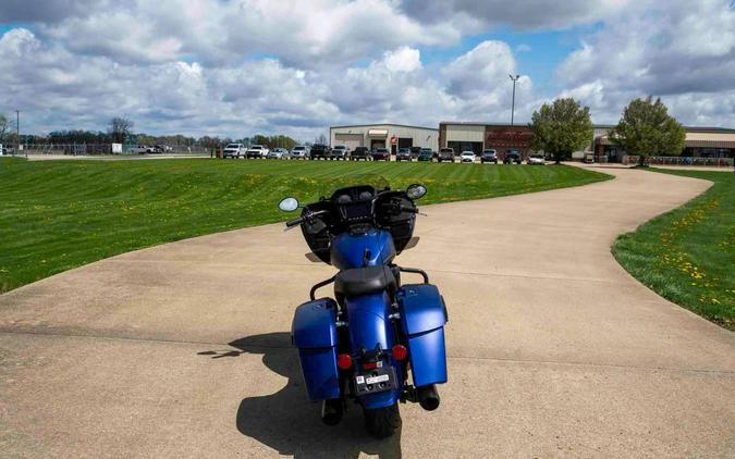 2024 Indian Motorcycle Challenger® Dark Horse® with PowerBand Audio Package