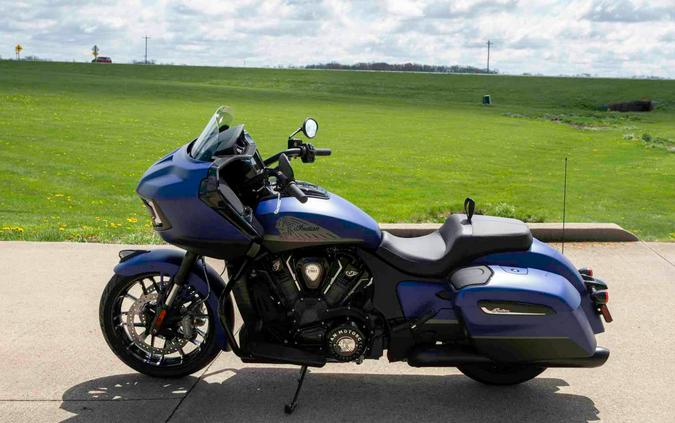 2024 Indian Motorcycle Challenger® Dark Horse® with PowerBand Audio Package