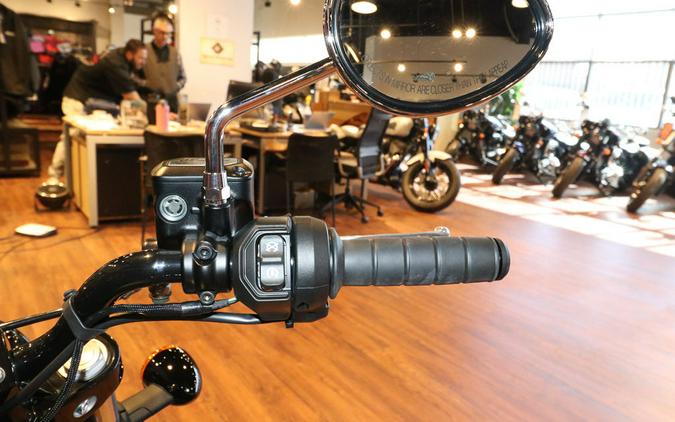 2025 Indian Motorcycle® Scout® Sixty Bobber Limited Heavy Metal Smoke