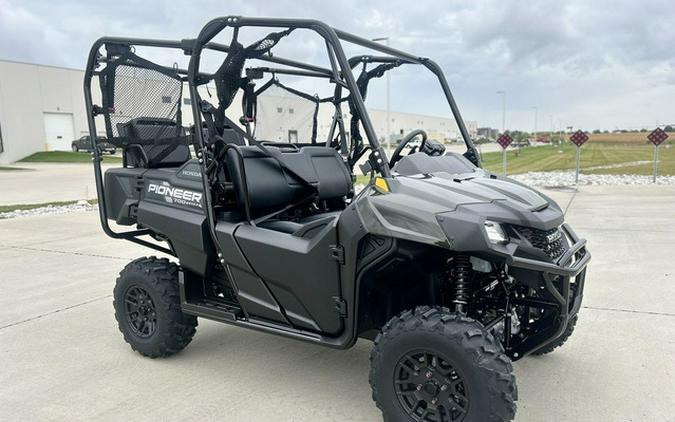 2026 Honda Pioneer 700-4 Deluxe