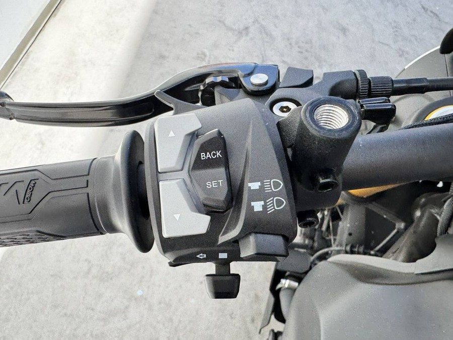 2023 Moto Morini® Seiemmezzo SCR