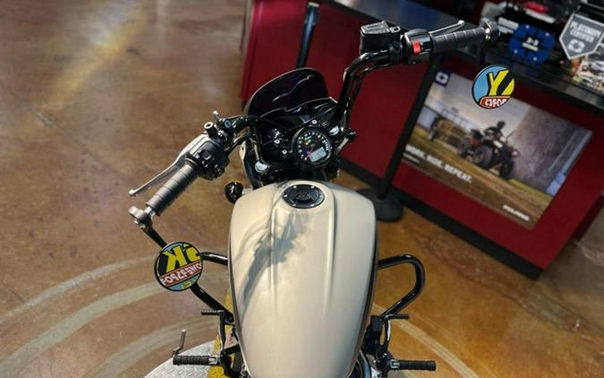 2024 Indian Scout Bobber Twenty ABS Silver Quartz Smoke