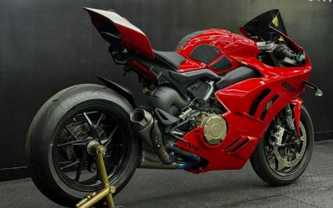 2023 Ducati Panigale V4